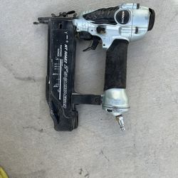 Hitachi Nailer 