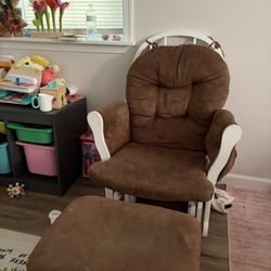 Nursery Rocking Chair 