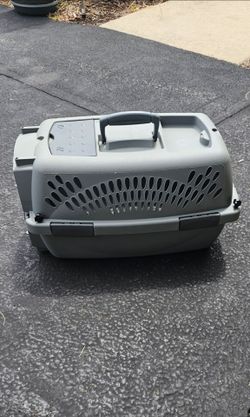 Pet carrier