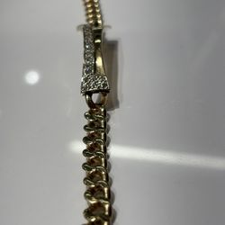 14 Kt Cuban Plate Bracelet 