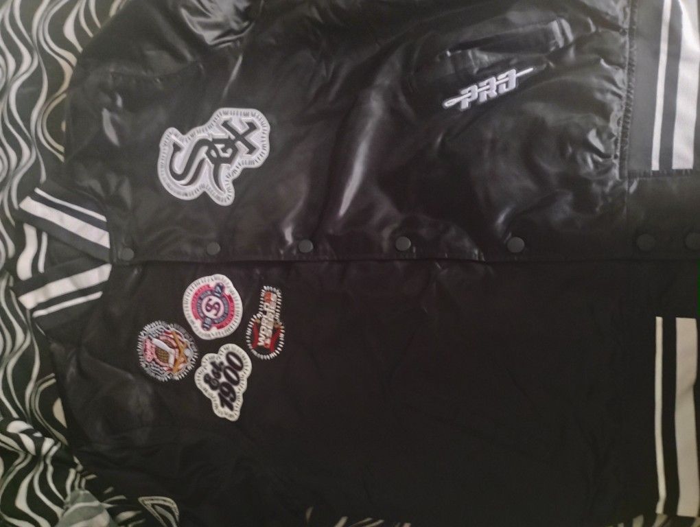 WHITE SOX JACKET BRAND NEW
