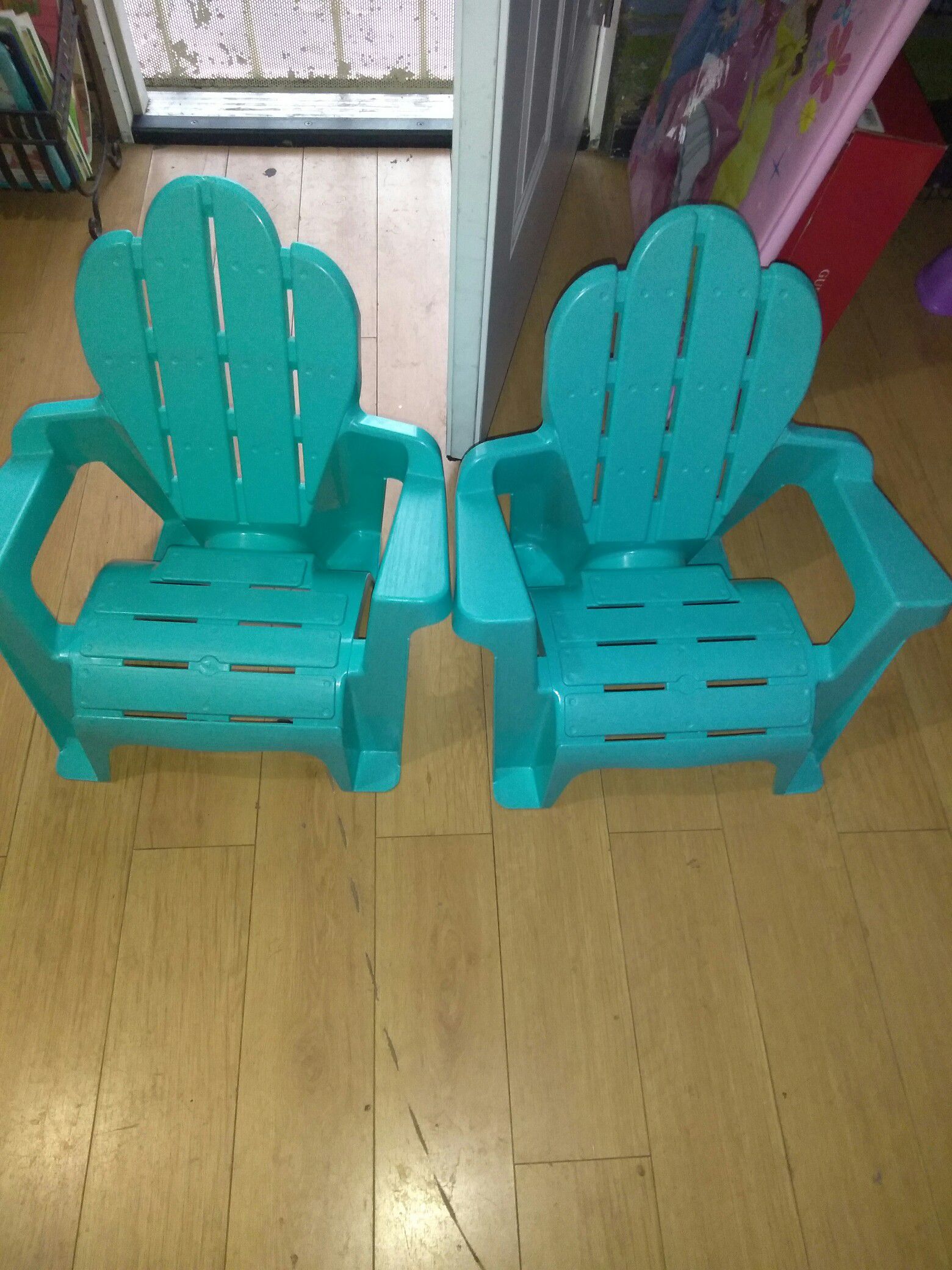 2 small Kids chairs
