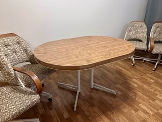 Retro Adjustable Dining Table