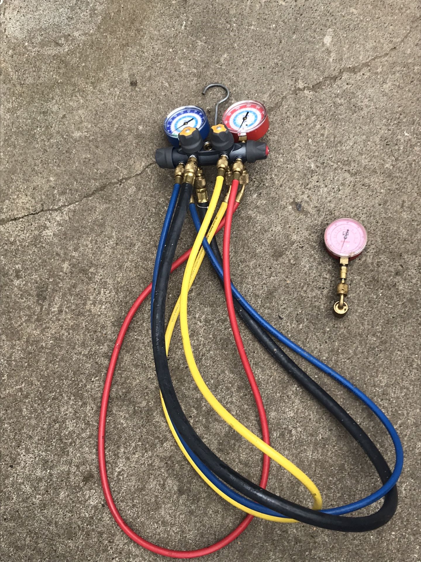 Yellow Jacket 49968 Charging Manifold,,Red/Blue
