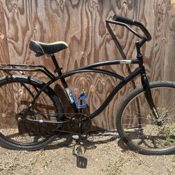 Men’s 26” Huffy Street Cruiser.
