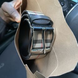 Burberry Belt Sz 75