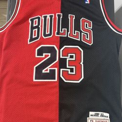 CHICAGO BULLS JERSEY 50$