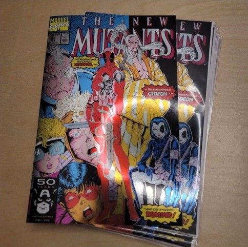 New Mutants #98 Foil Variant (Mexico)