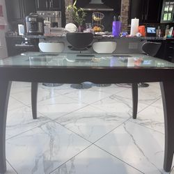 Extendable Glass Table and 8 Dining Chairs
