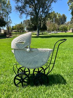 Wicker stroller
