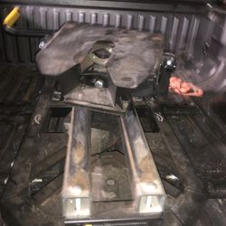 Pullrite 2915 OE Puck Series SuperGlide Hitch 