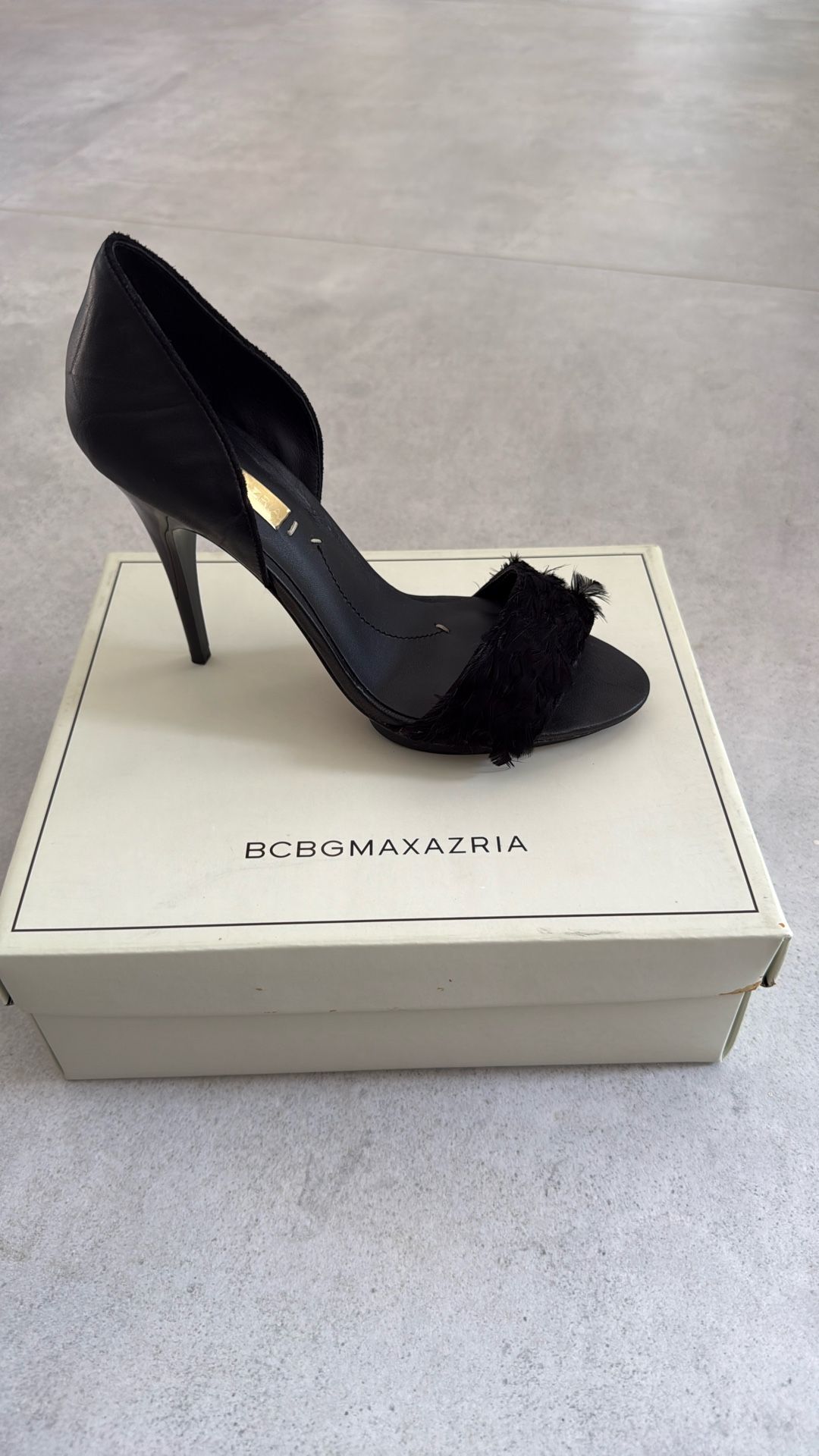 BCBG maxazria - Size 8 (38)