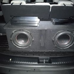 10" Subwoofer's In Box With 2 Amps