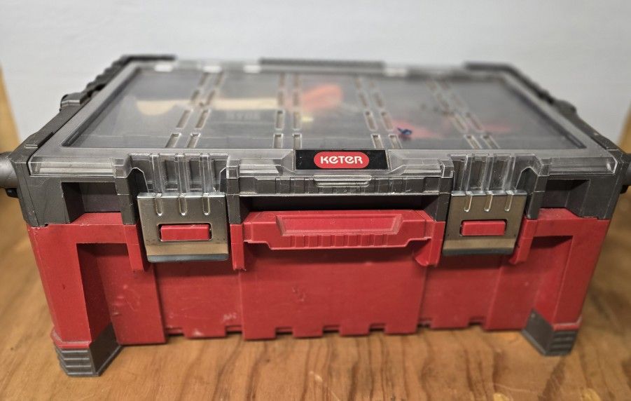 Double Drawer Tool Box & Tools