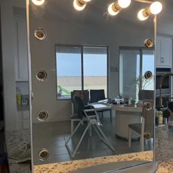 Light Up Vanity mirror 23”x 31”