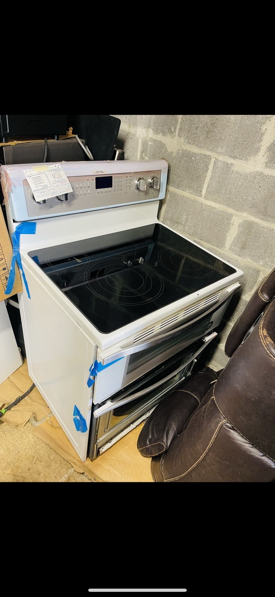 ELECTRIC STOVE DOUBLE OVEN  & WASHER 