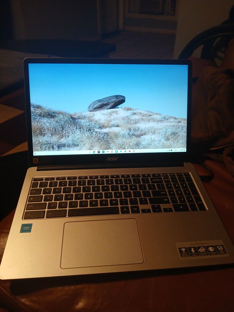 Chromebook Laptop 