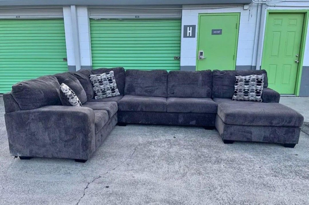Living room set couch