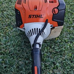 Stihl FS131R commercial extended hedge trimmer