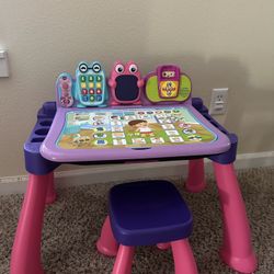 VTech Touch and Learn Activity Desk Deluxe, Pink