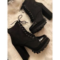 Black Lace-up Sophisticated Combat Booties 