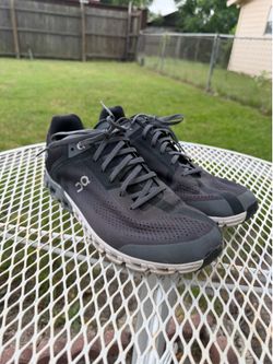 Men’s Shoes Size 10.5