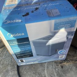 Midea Dehumidifier 