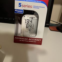 Omron 5 Series Digital Upper Arm Blood Pressure Monitor with D-Ring Cuff