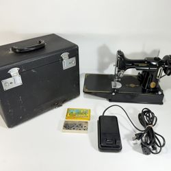 Vintage 1936 Singer 221 Featherweight Portable Electric Sewing Machine ~ WORKING