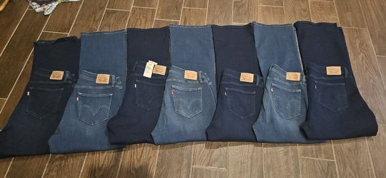 Size 14 Levi's 529 Jeans - Ladies