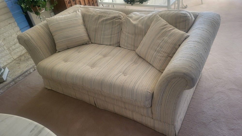 Free Sofa Set Chairs Dest File Cabinet Etc Free