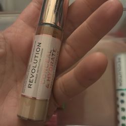Revolution conceal and hydrate