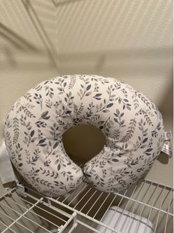 Nursing pillow