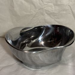 Calphalon Reflections Metal Serveware Small Bowl. 