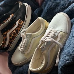 Vans Shoes 10 Each Or 2 For 20$