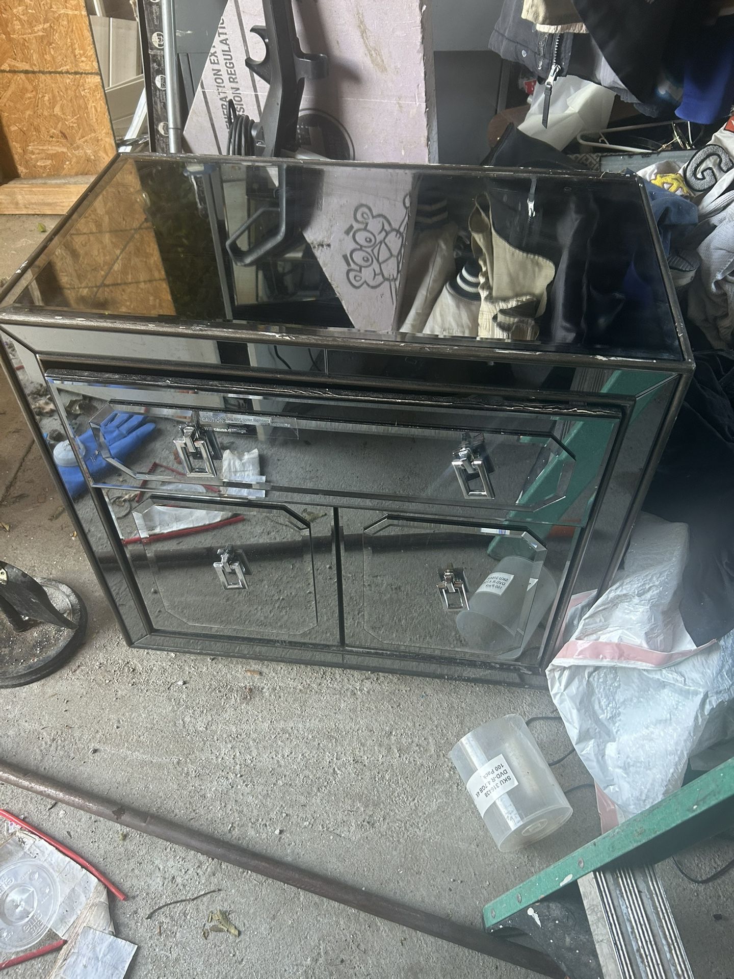 Mirror Nightstand Zgallarie Maddox