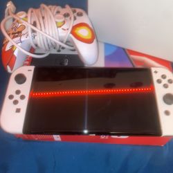 Pre Owned OLED NINTENDO SWITCH