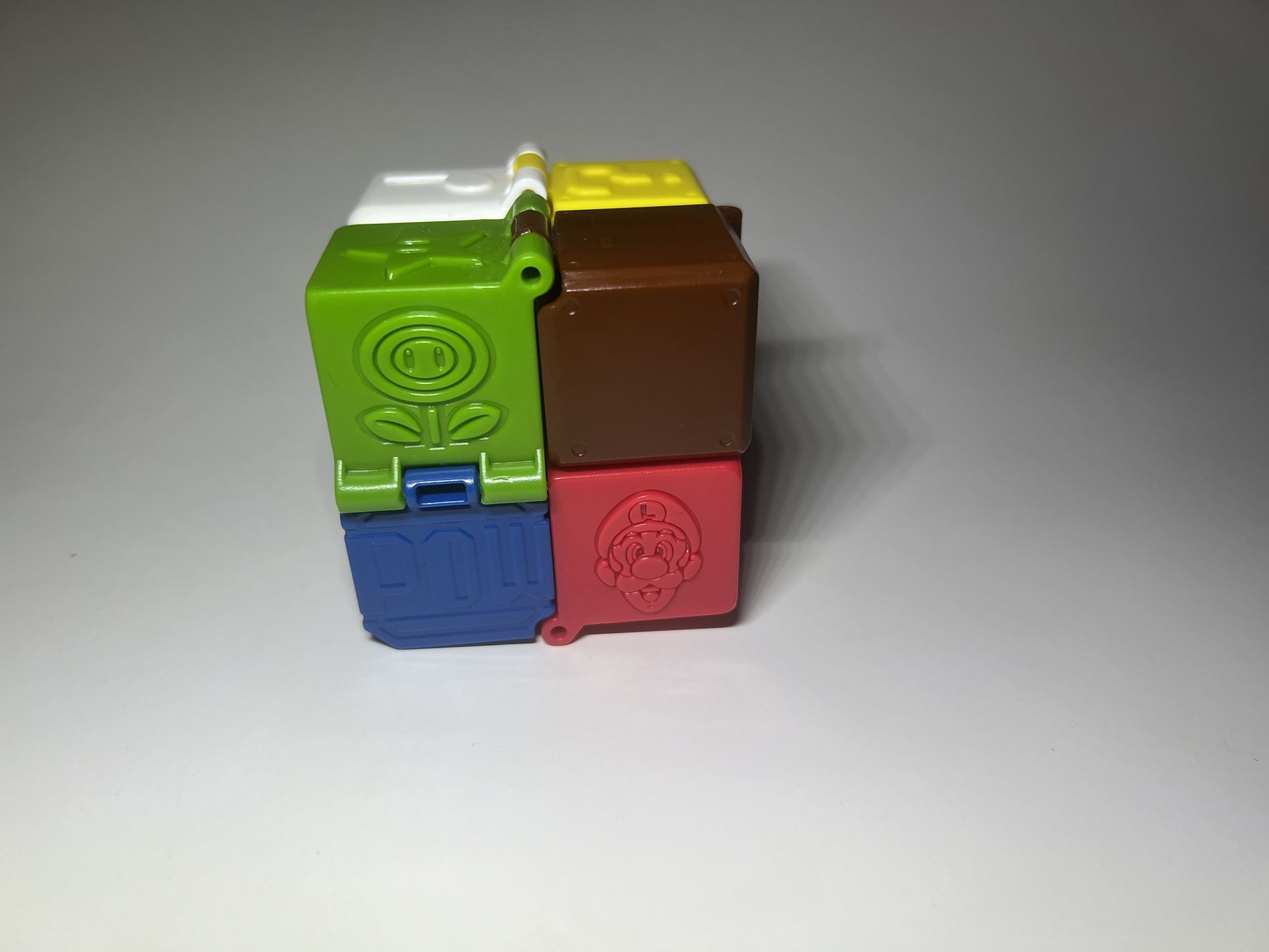 McDonald's 2018 Super Mario - #4 Mario Puzzle Cube Happy Meal Toy