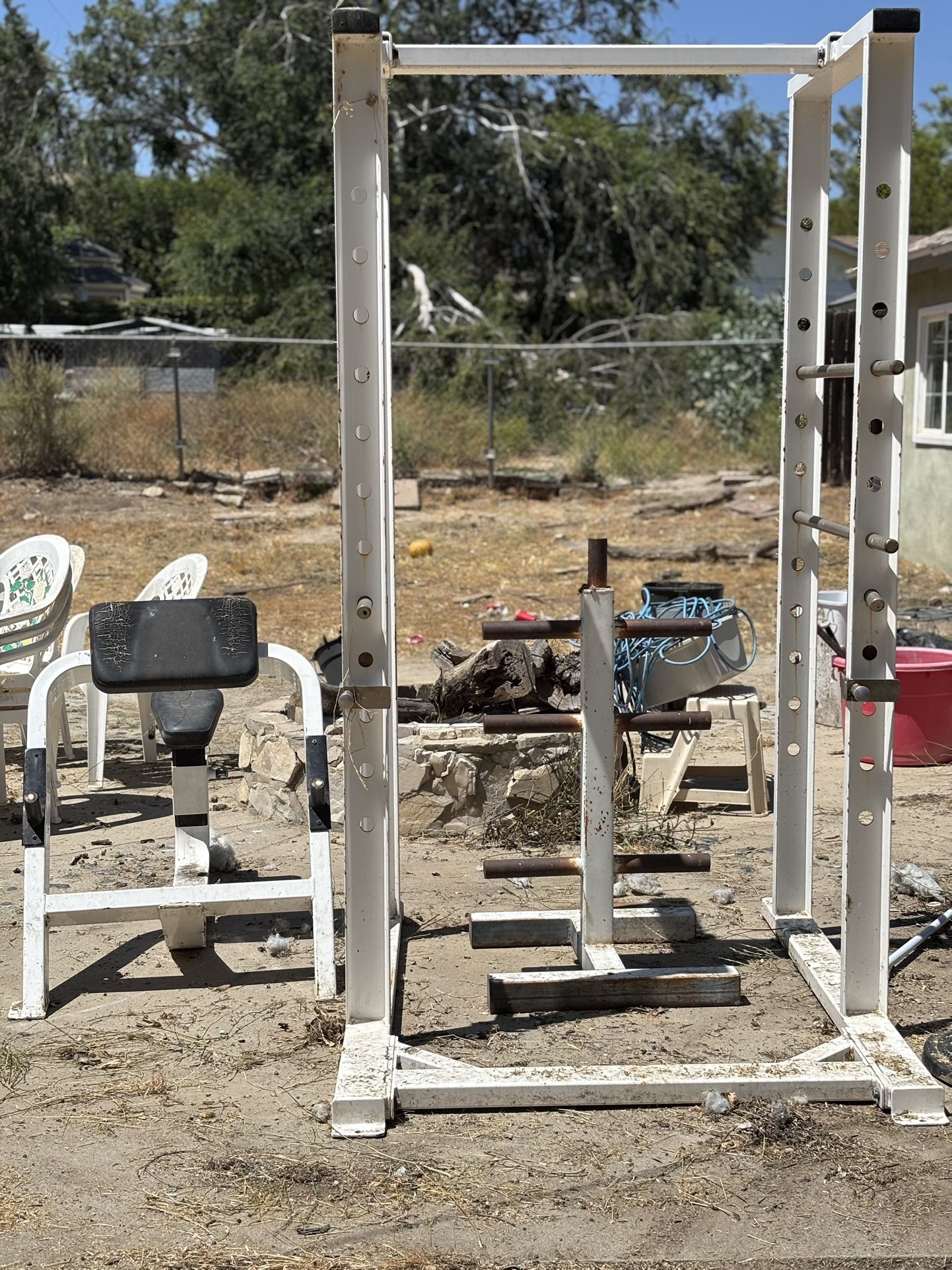 Squat Rack, Preacher Curl, Plate Rack