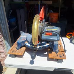 2 Saws Craftmen and BYORI