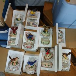 10  Small Trinket Size Music Boxes