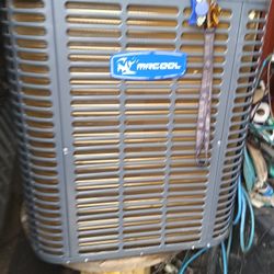 Mrcool 5 Ton Pro Heat Pump Condenser Brand New 