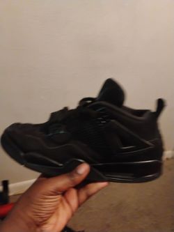 BLACK CATS 4 SIZE 10,4