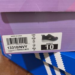 Woman’s Sketchers Walking Shoes Size 10