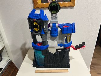 Fisher-Price Imaginext DC Super Friends Transforming Batcave