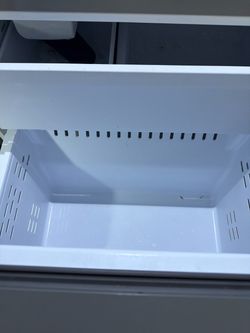 Samsung refrigerator like new