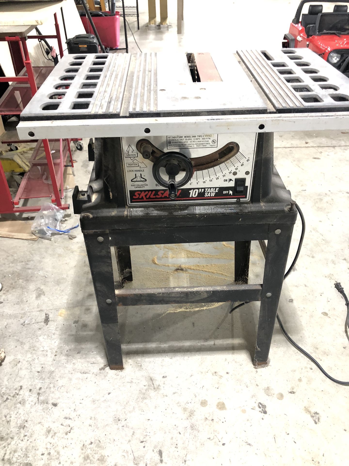 Skill Small Table Saw