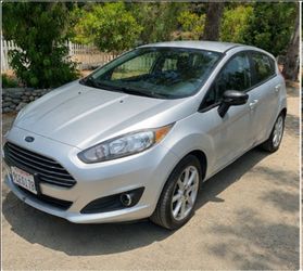 2019 Ford Fiesta SE Clean Title Great MPG