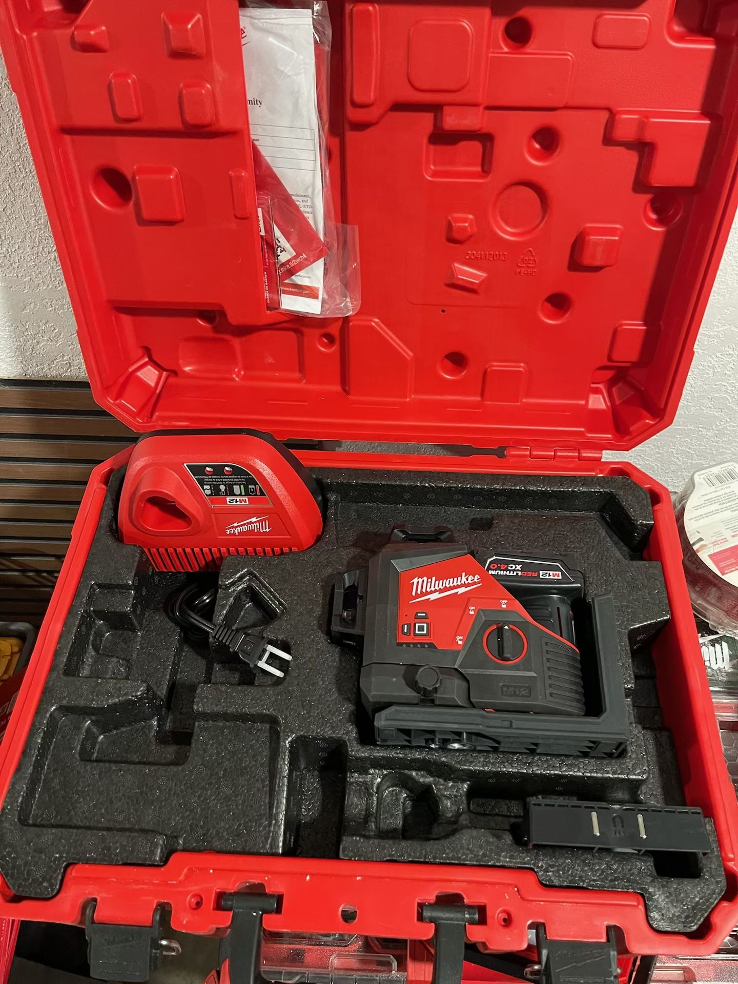 Milwaukee Laser