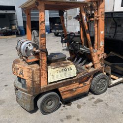 Toyota Forklift 